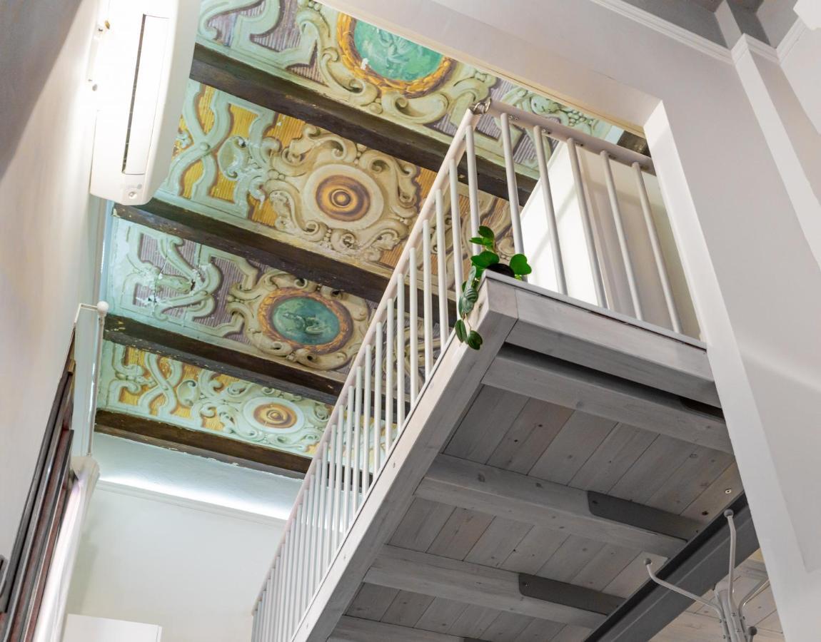 Charming Frescoed Loft Apartamento Bolonha Exterior foto